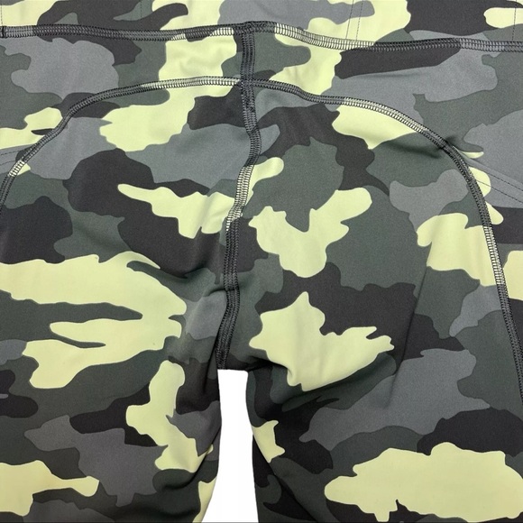 ⚡️SOLD⚡️Lululemon Fast Free High-Rise Crop Tight Leggings Camo Crispin Green - Picture 12 of 15